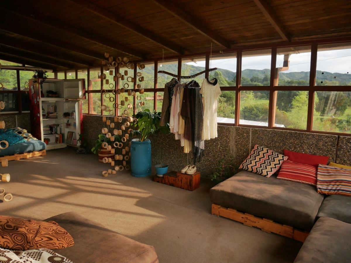 Albergue Casa Kayam Y Residencia Artística