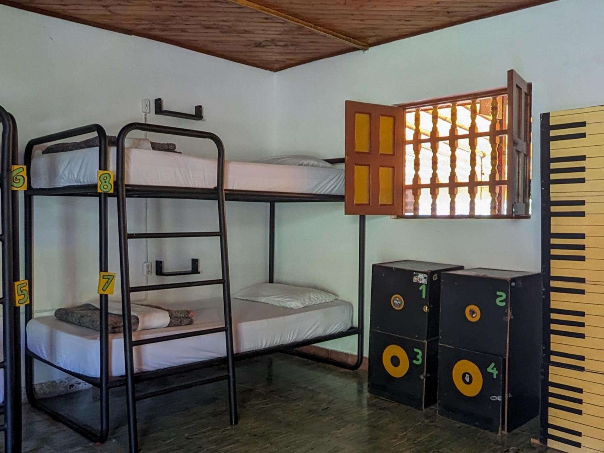 Casa Kayam Y Residencia Artística Albergue Guatapé